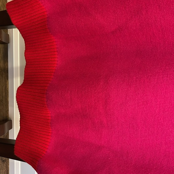 Apricot Women’s Fuchsia sweater size 6 - Picture 3 of 4